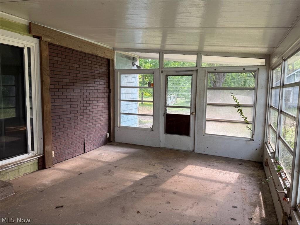 Villag/South Russell - Residential