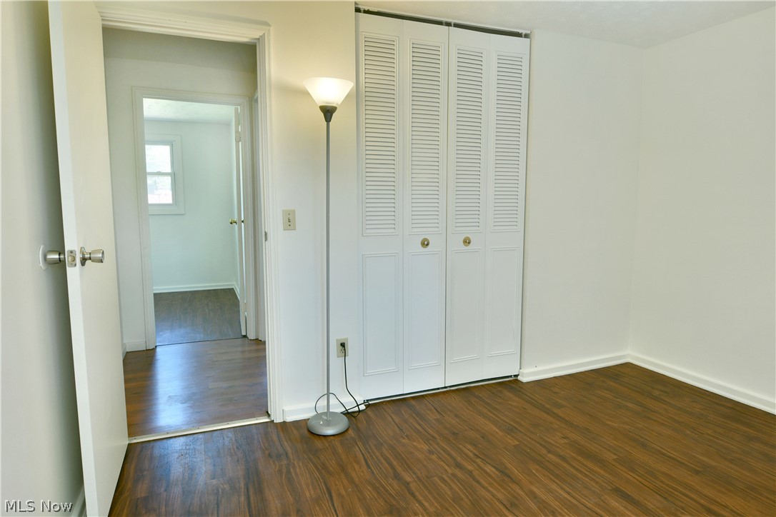 Oak View Manor 01 - Residential
