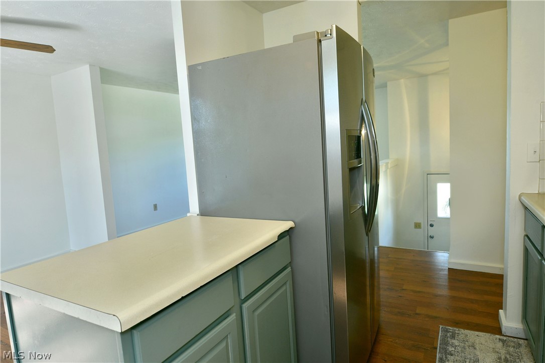Oak View Manor 01 - Residential