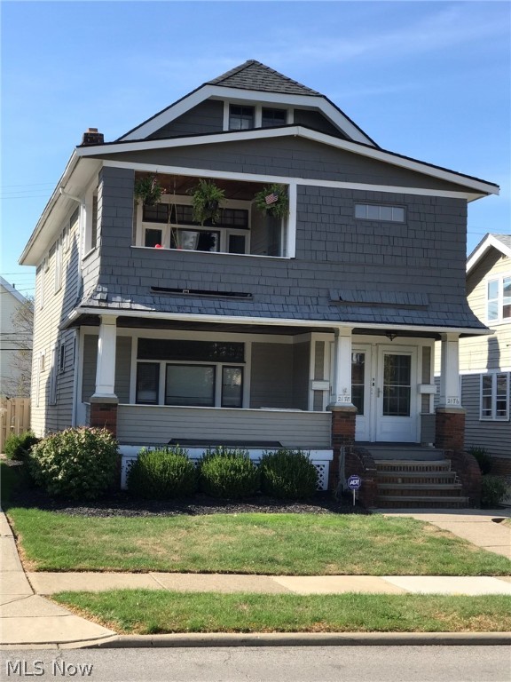 Beautiful updated second floor unit of a double.  Open kitchen to dining and living areas.  Extra office space that leads to a lovely porch for outdoor living.  All appliances included.  Available now.