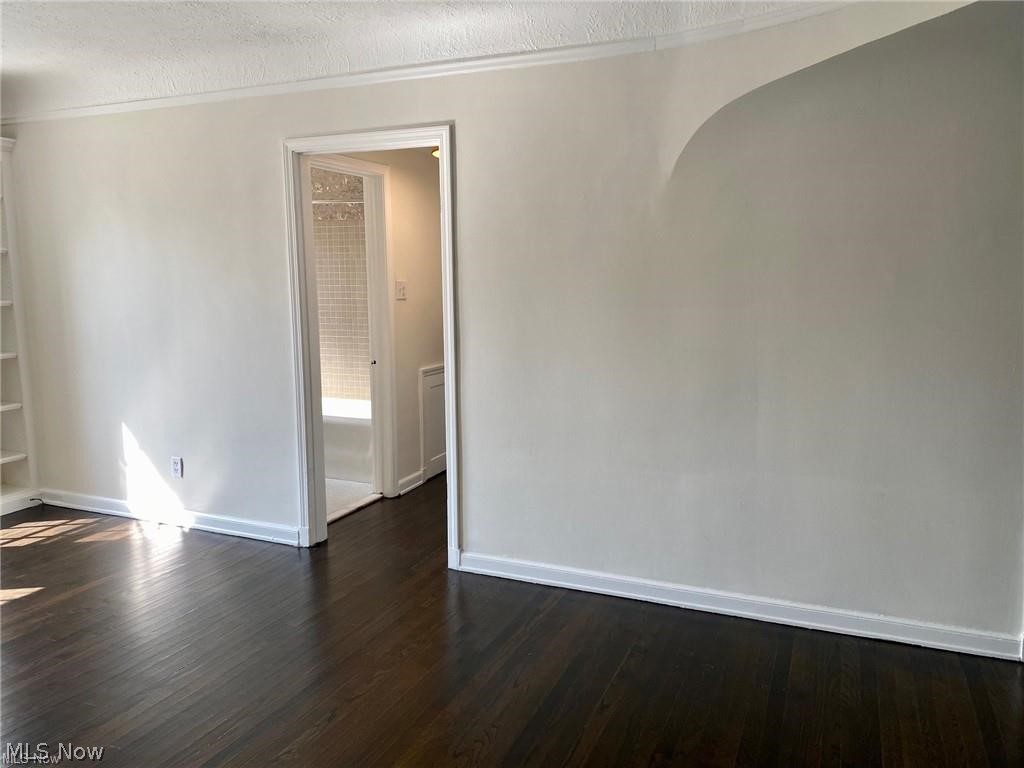 Van Aken Towers Condo - Residential