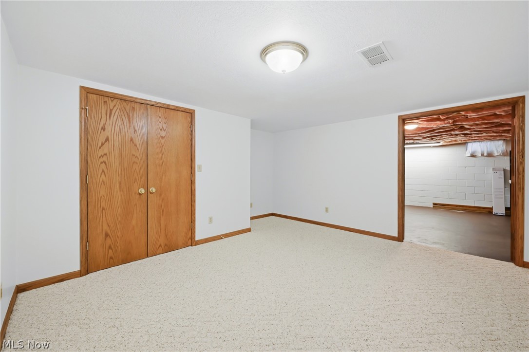 Woodlands Condo - Residential