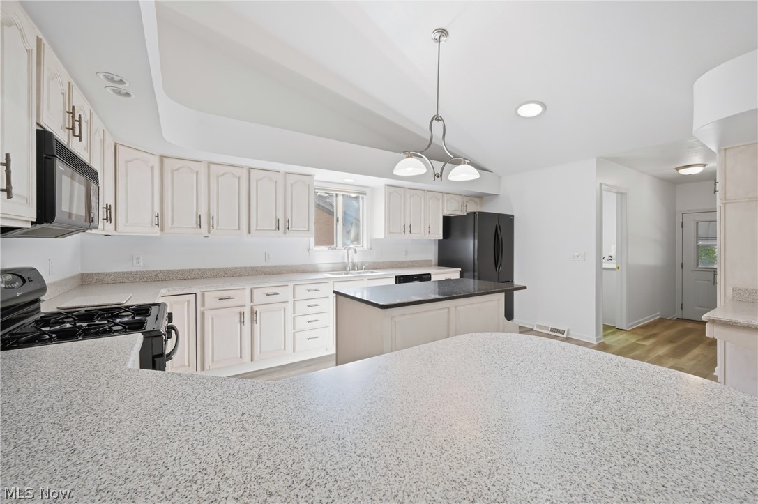 Woodlands Condo - Residential