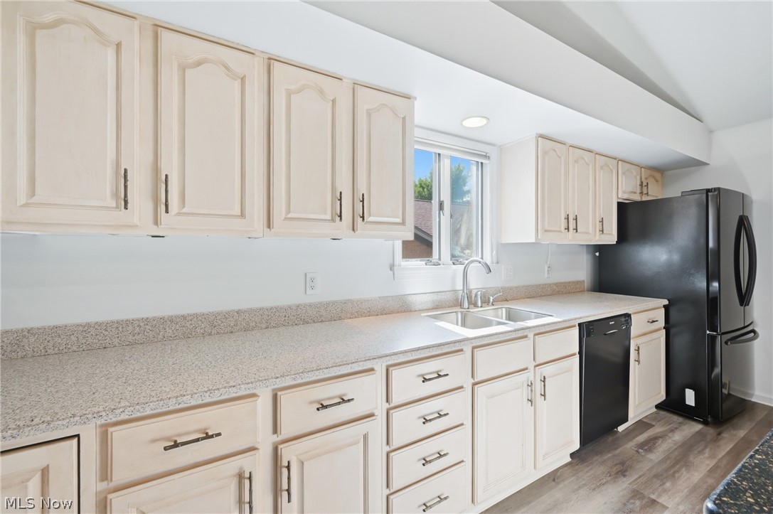 Woodlands Condo - Residential
