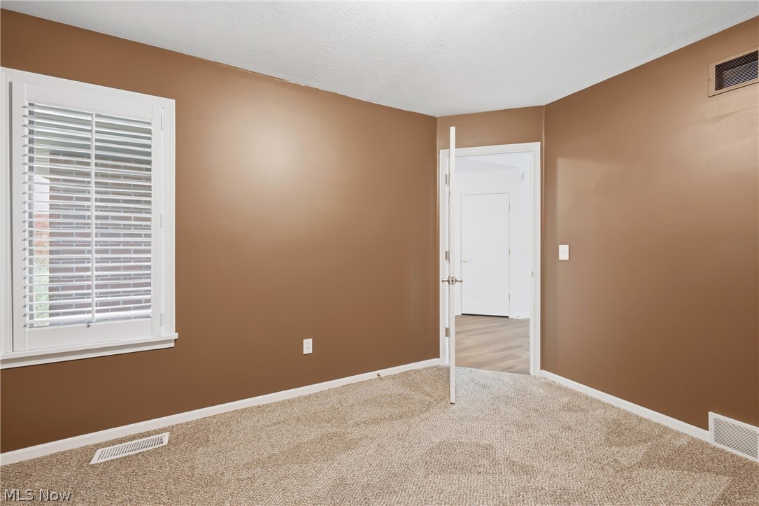 Woodlands Condo - Residential