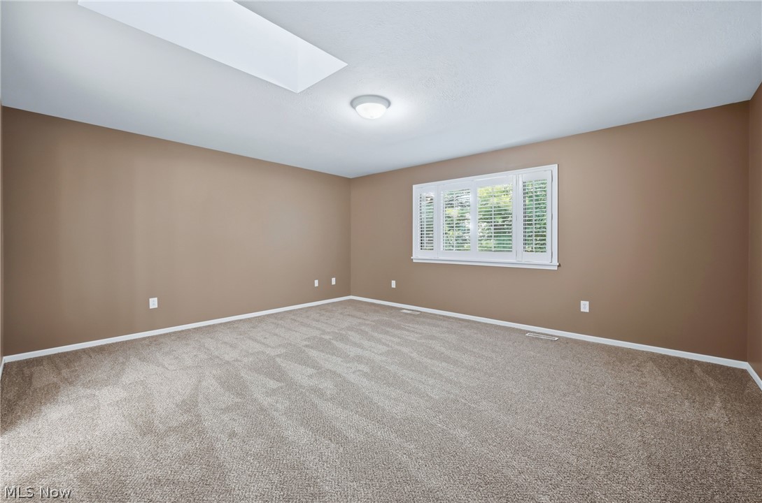 Woodlands Condo - Residential