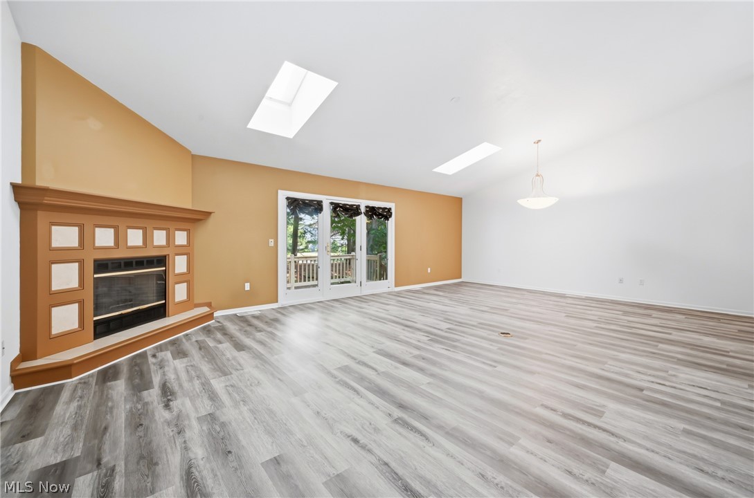 Woodlands Condo - Residential