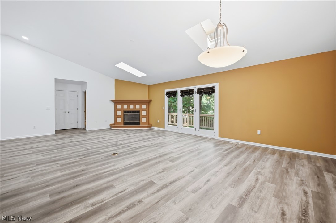 Woodlands Condo - Residential