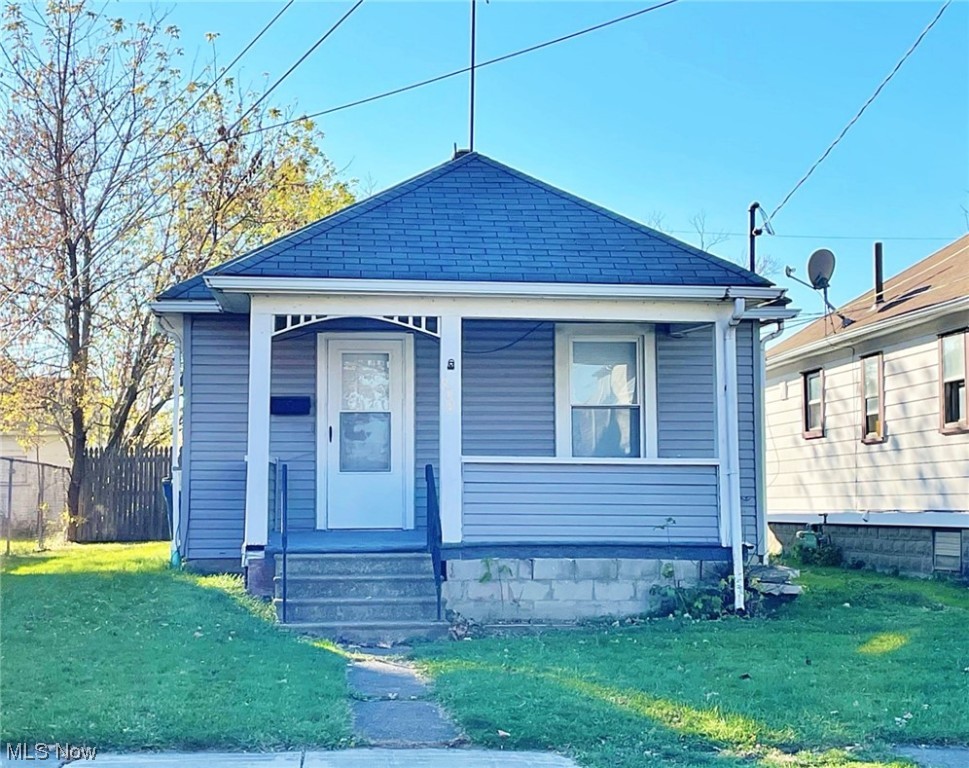 Come and see this two-bedroom, one-bathroom ranch peacefully located in Lorain. Whether you are looking to buy a home for yourself, or if you are an investor looking for a turnkey investment property, this one is perfect for both choices. Previously used as a rental property, the owners of this home have refreshed the interior with new paint, carpet, and laminate flooring. This home is MOVE-IN READY! Hurry and schedule a showing today so you don't miss out on this great opportunity!!