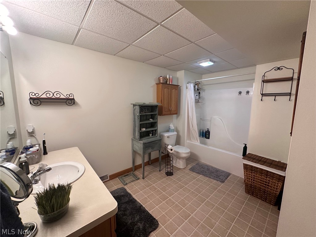 Cranberry Ct Condo - Residential