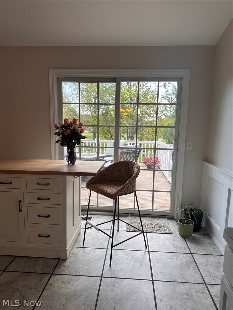 Cranberry Ct Condo - Residential