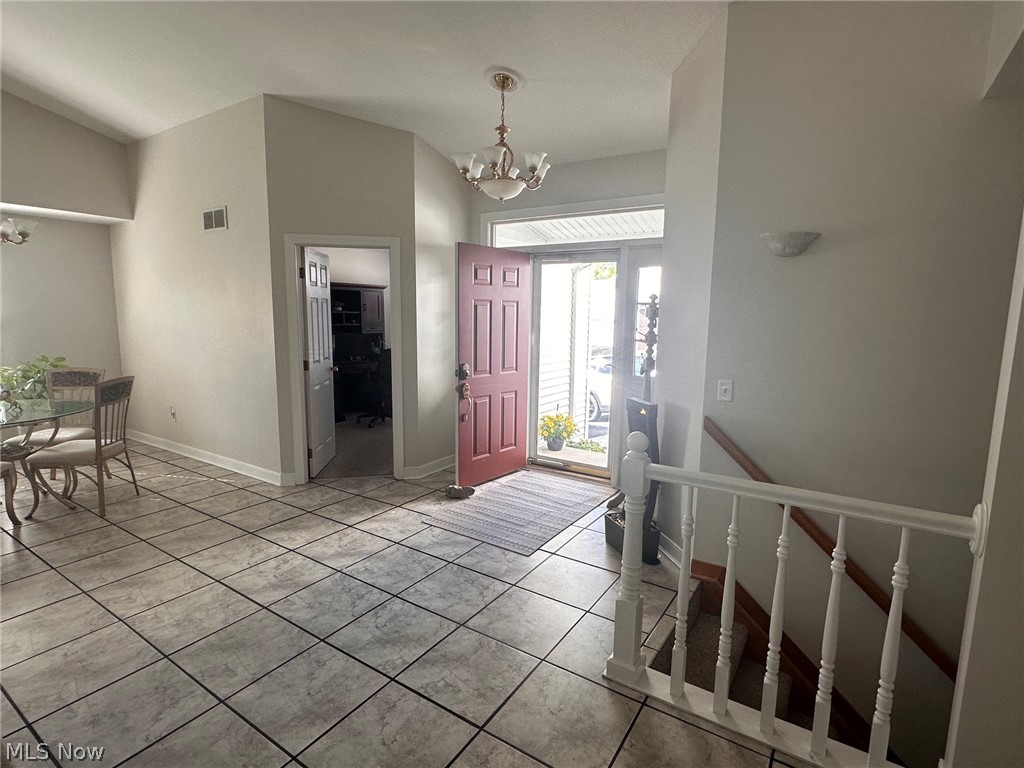 Cranberry Ct Condo - Residential