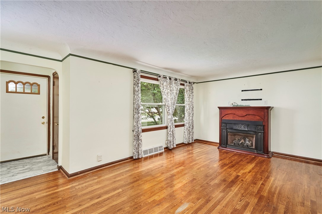 Briar-Cliff 05 - Residential