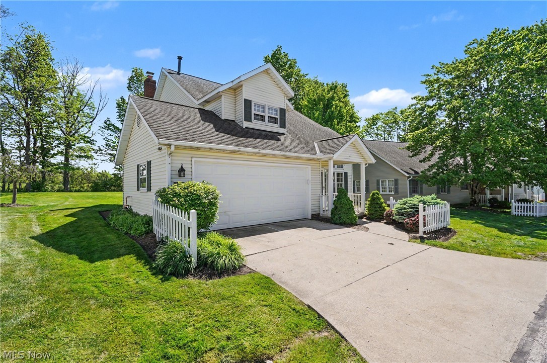 Macintosh Farms Condo 01 - Residential