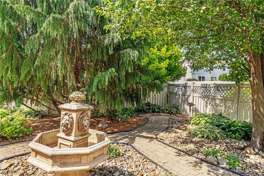 Village/Hartville - Residential