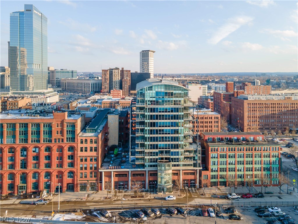 The Pinnacle - Residential