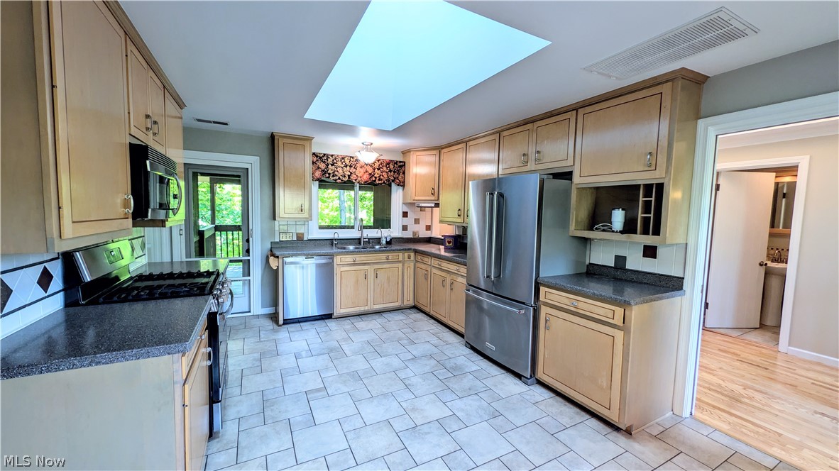 Knollwood - Residential