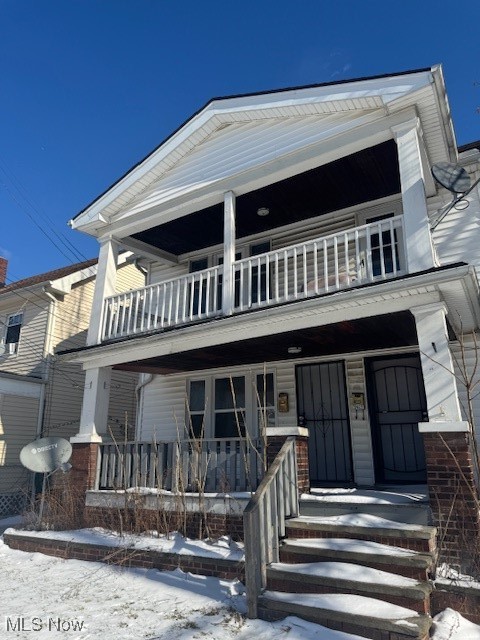 fantastic 4-bedroom duplex, offering two separate units, each with 2 bedrooms and 1 bathroom. Perfect for investors or multi-generational families, the duplex features vinyl flooring throughout, ensuring a clean and modern look. With its practical layout and durable flooring and updated mechanicals, this property is a smart choice for those seeking versatility and ease of upkeep.