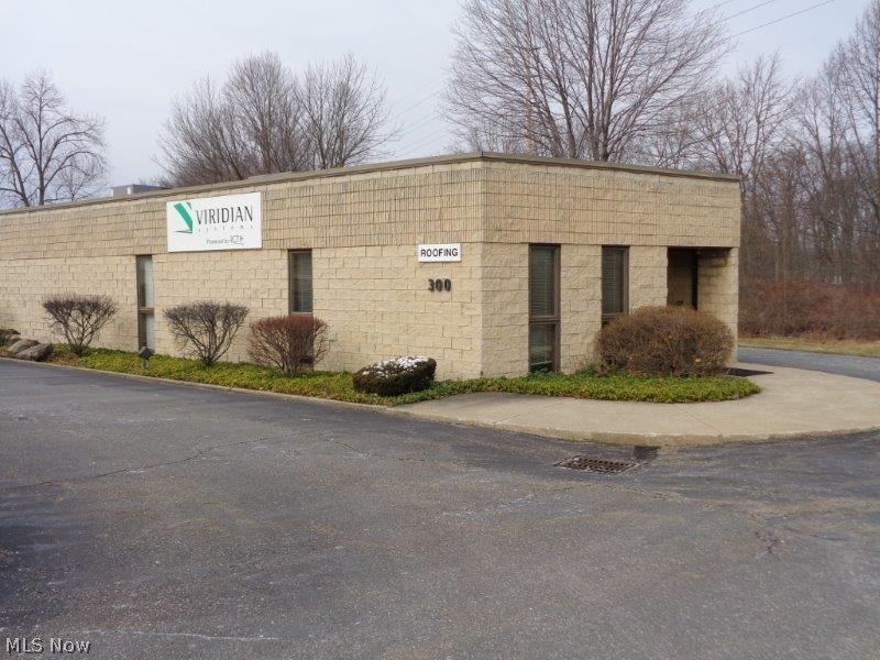 • 3,900 SF of Office Space
• Recently Renovated
• Large Open Office Area
• Industrial - Creative Loft Feel
• Close to Tallmadge Circle
• 2 Restrooms
• Several Skylights