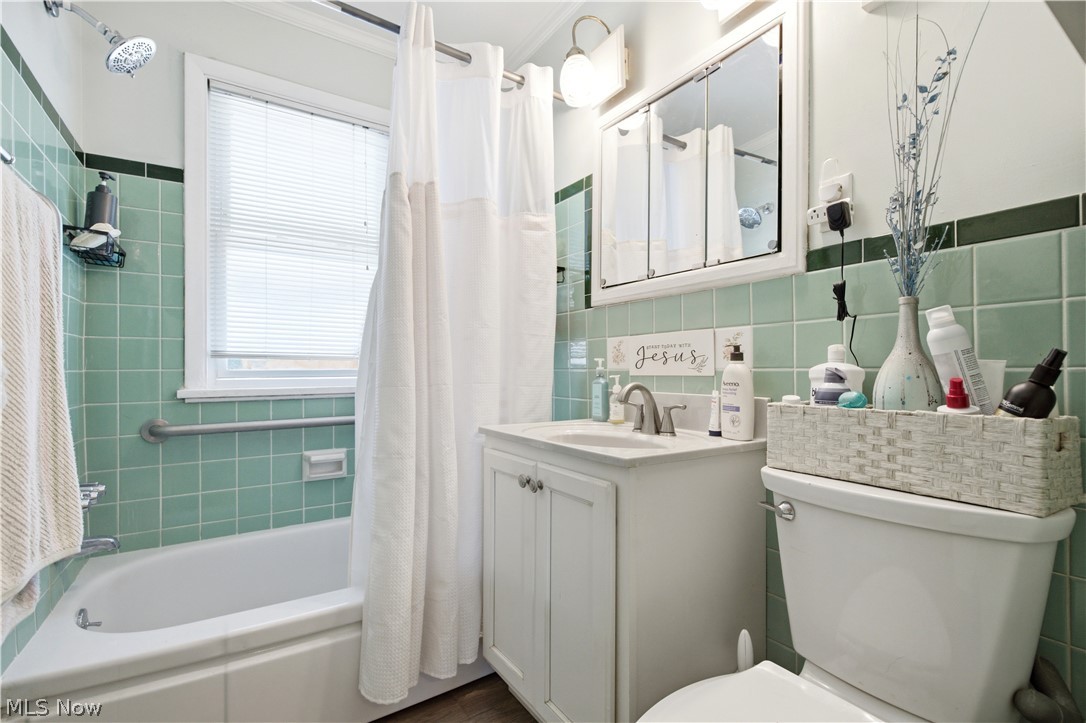 Larchmont Estates - Residential