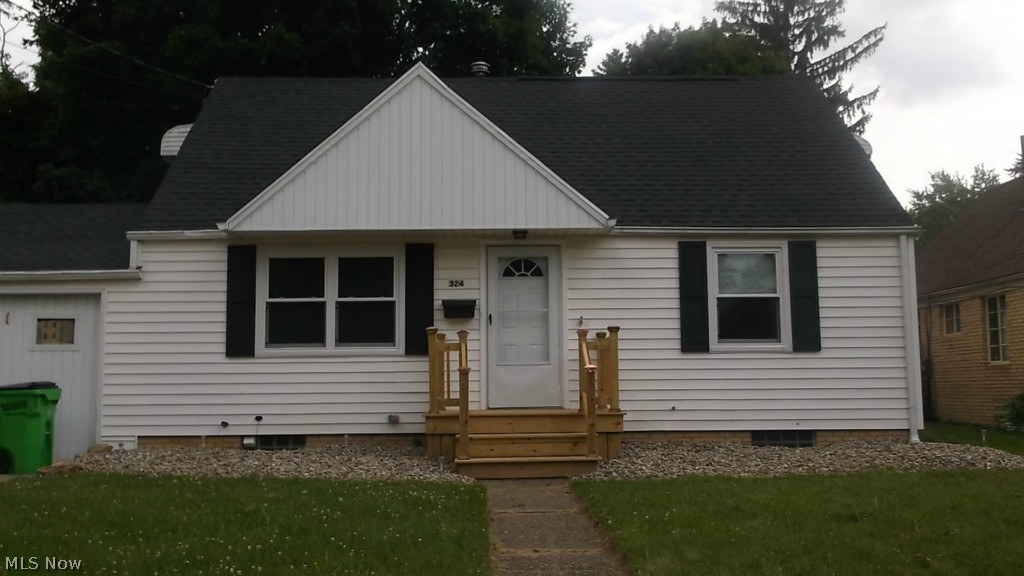 Looking for a Nice Bungalow in North Canton? New Roof, New carpet, New Kitchen, New Cupboards, New Dishwasher, New Range, New windows, New Bath, Everthing is freshly painted and ready for a new owner. Fenced in Rear Yard, Storage Shed and Garage.
