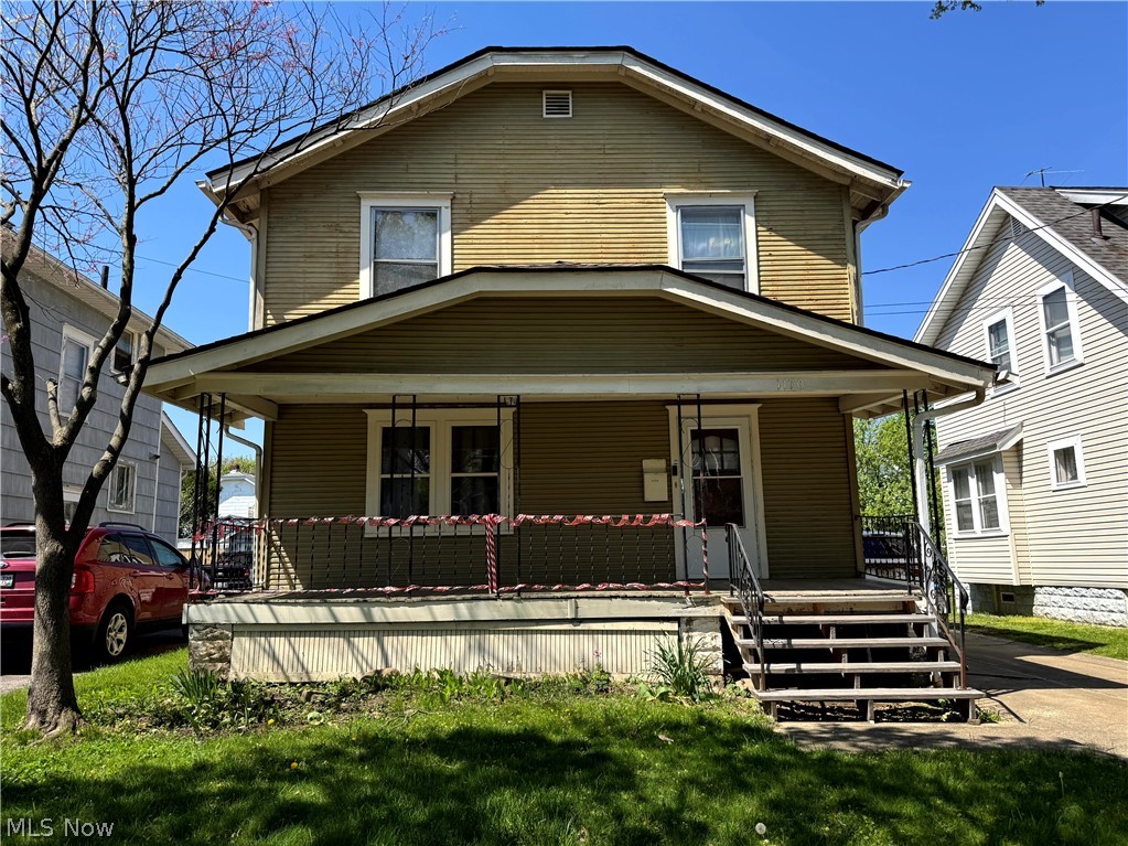 INVESTMENT OPPORTUNITY. Home is leased until April 30, 2027 for $1,250 per month. Firestone Park area 3 bed just north of Garfield High School,