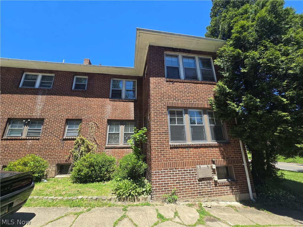 City/Youngstown - Residential Income