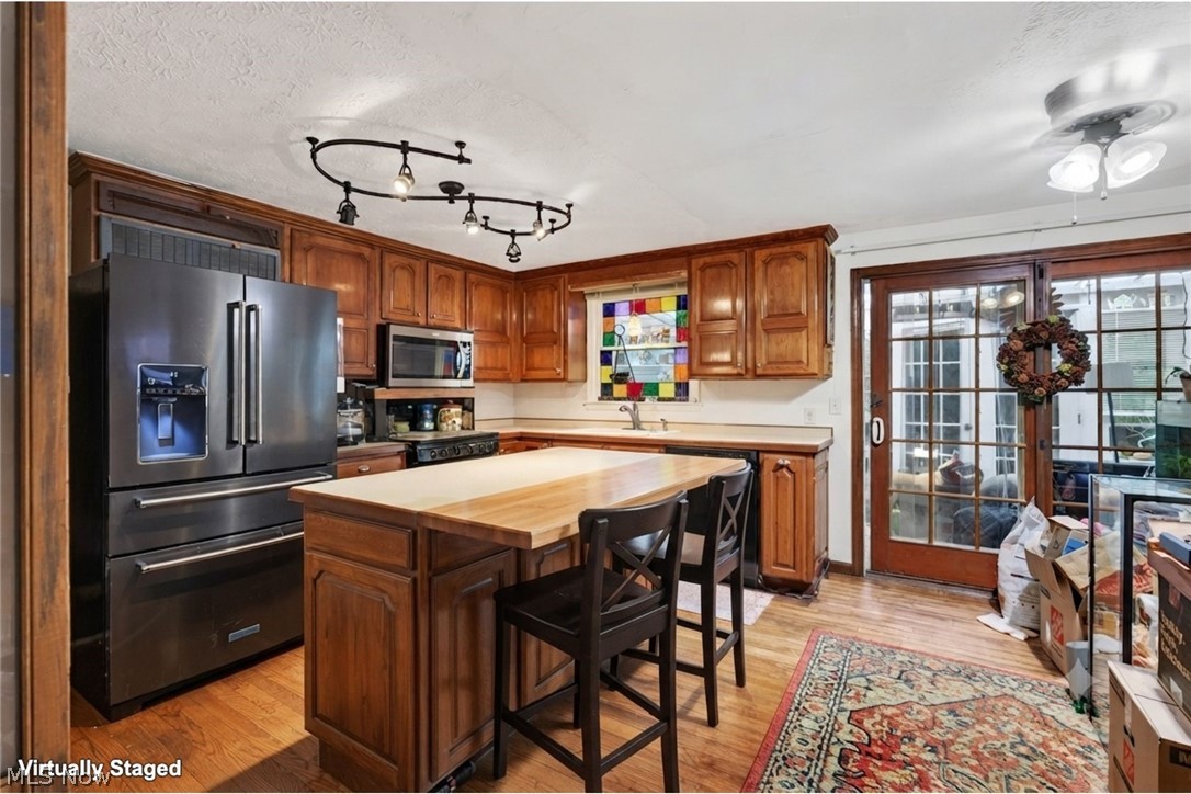 Twin Oaks - Residential