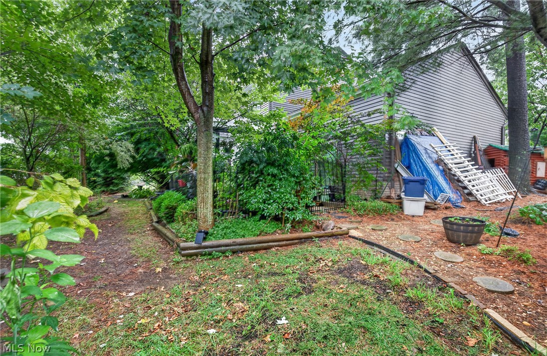 Twin Oaks - Residential