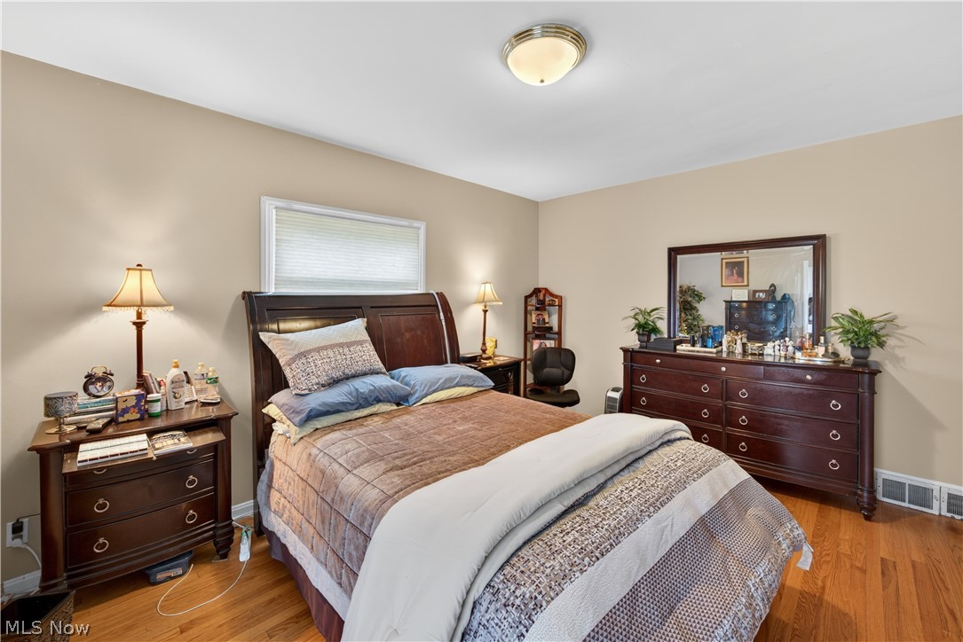 Forest Hills Blvd - Residential
