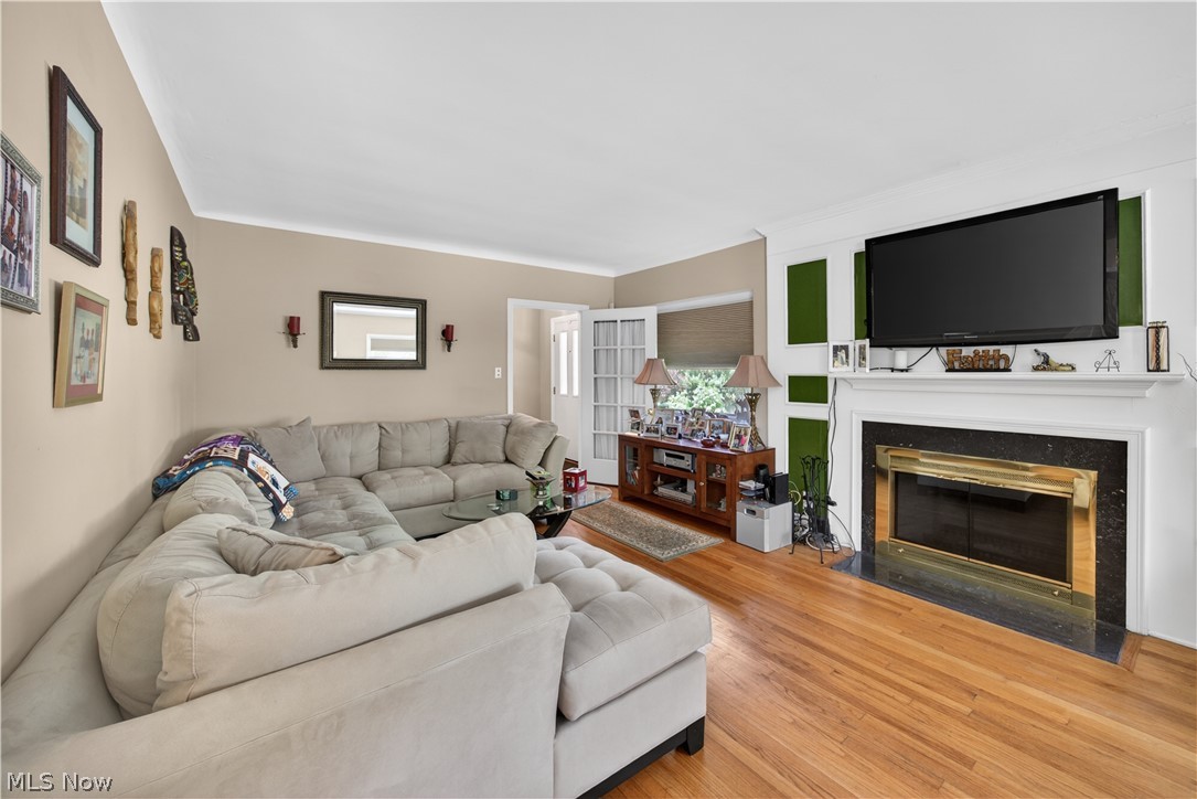 Forest Hills Blvd - Residential