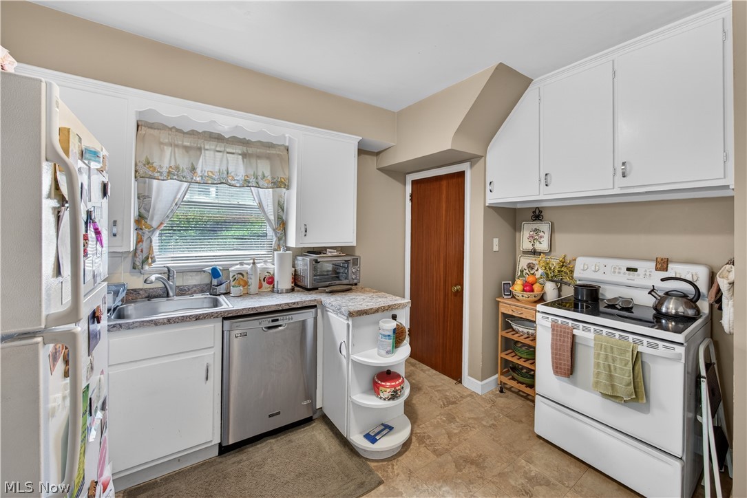 Forest Hills Blvd - Residential