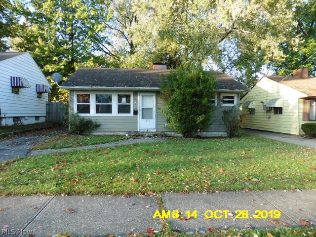 Conveniently located just off Euclid Ave in a neighborhood on the southeastern edge of the city, this vinyl sided ranch style home has great potential at this price point.  Not much to do to get this ready to occupy and could be a great option for someone looking for an alternative to renting or an investor looking to add to a rental portfolio.   AS-IS, this is priced to sell so don't wait, get out and see it right away.