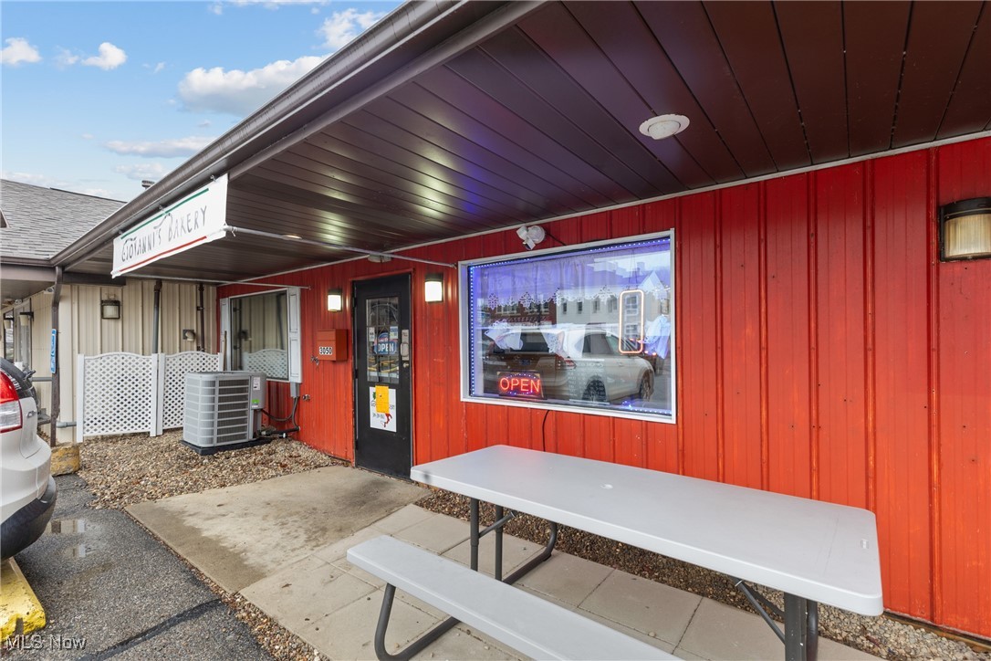 Bellaire - Commercial Sale