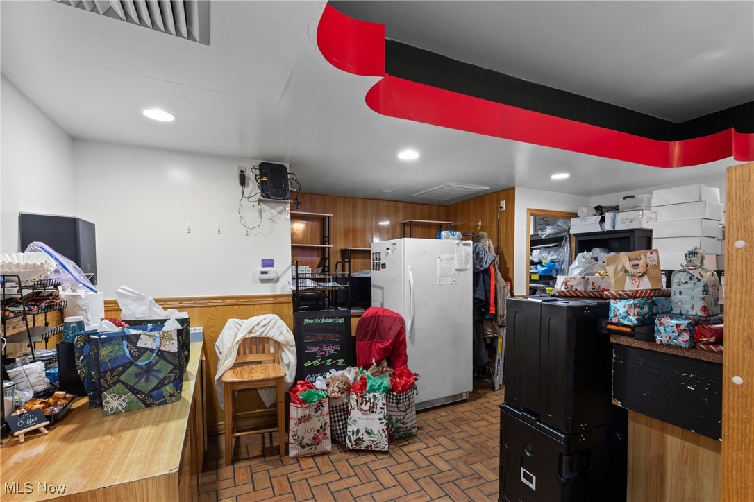 Bellaire - Commercial Sale