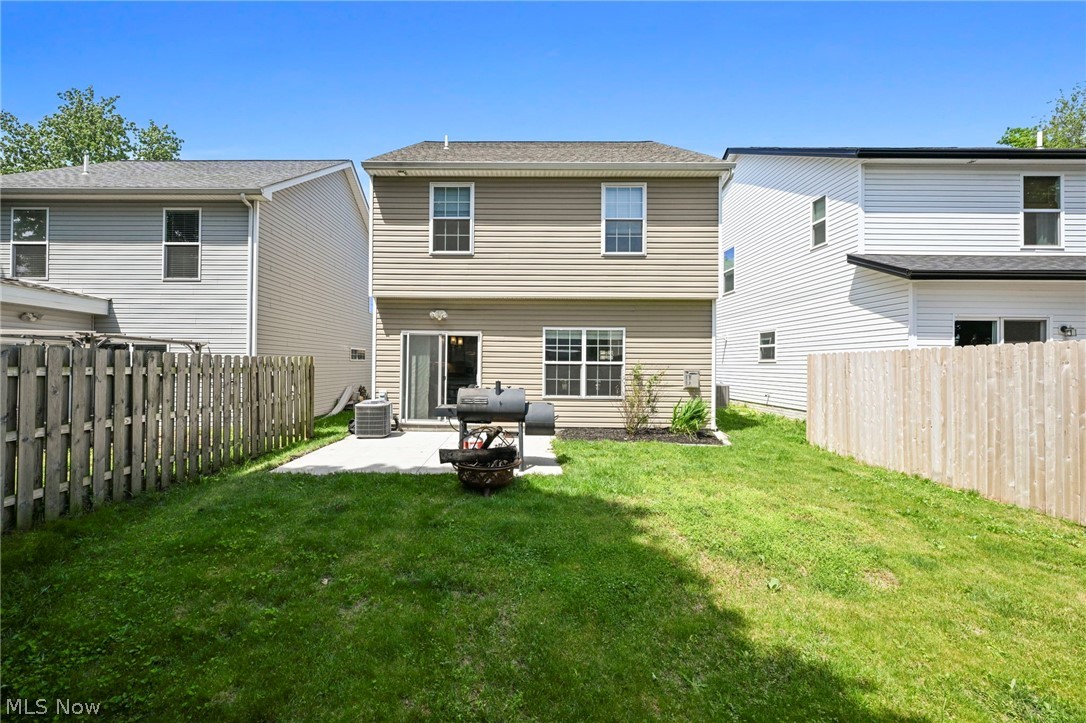 Willobee-On-The-Lake 02 - Residential