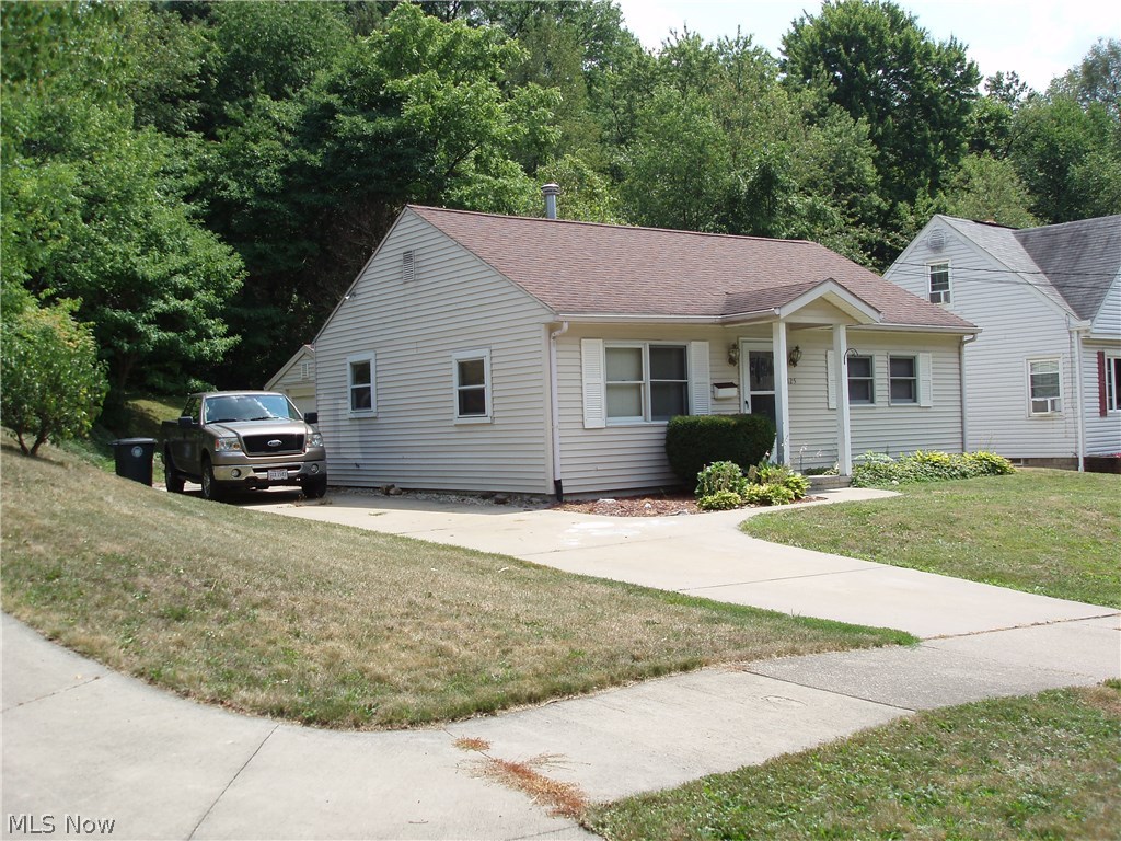 Cozy 2 Bedroom Ranch.., Everything on one floor... Updated Kitchen and Bath... All Appliances stay... Bonus Room could be office... Attached garage with opener... Central Air...... One block from the new Windemere School and play ground.... Convenient Ellet location. 

Pet OK with extra premium.