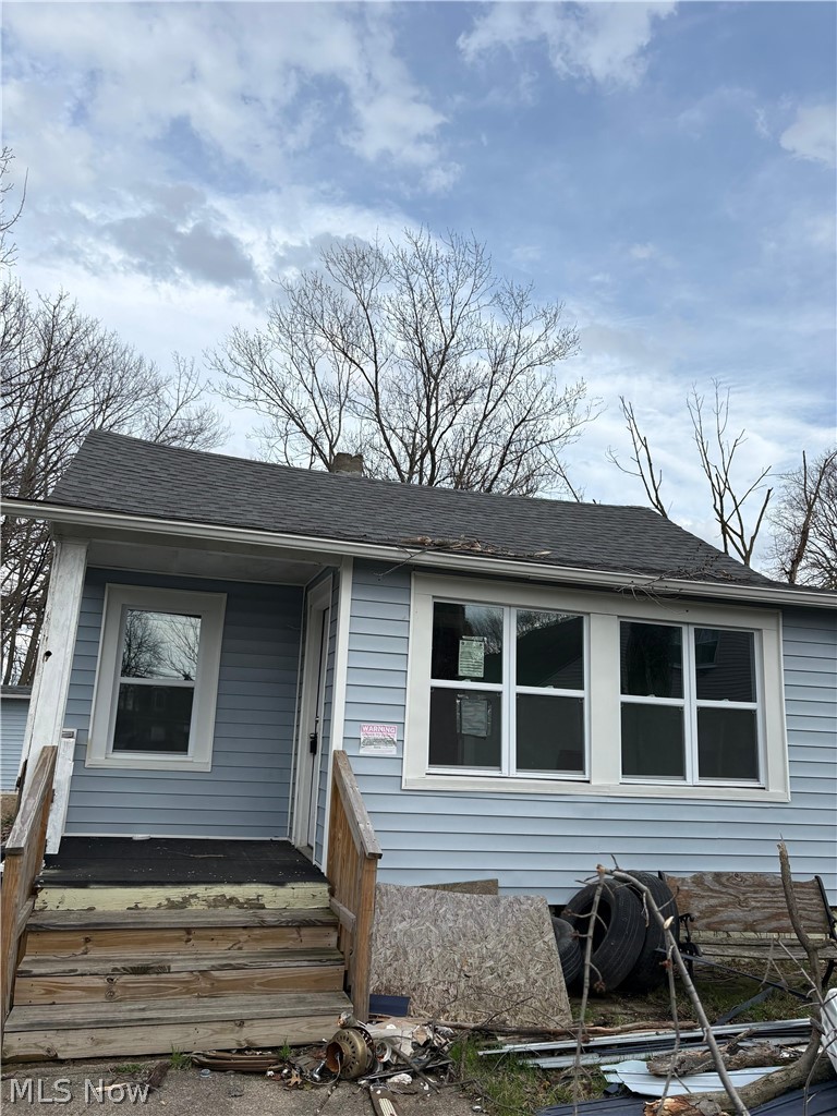 ATTENTION INVESTORS: High-Upside Triplex with Massive Value-Add Potential

Strategic opportunity to acquire a diversified multi-family asset. This triplex consists of three separate units (2/1, 1/1, 2/1), providing an immediate hedge against vacancy.

Value-Add: Perfect for a BRRRR (Buy, Rehab, Rent, Refinance, Repeat) strategy.

Income Streams: Significant "spread" between current condition and pro-forma market rents.

This is a prime "blank canvas" for the savvy investor. With strategic renovations, you can maximize market rents and capitalize on the growing demand for multi-family housing.

Sold as-is, allowing for a quick close. Clear path to equity growth through cosmetic or structural updates. Add this cash-flow engine to your portfolio today.