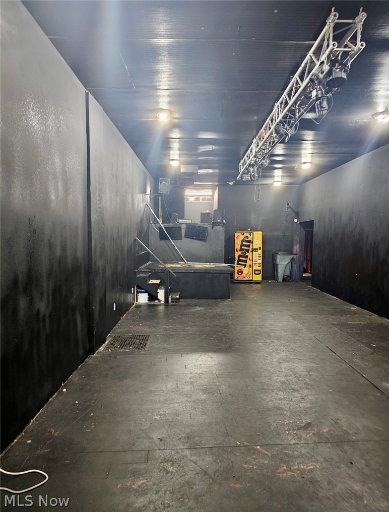 Thornton - Commercial Sale