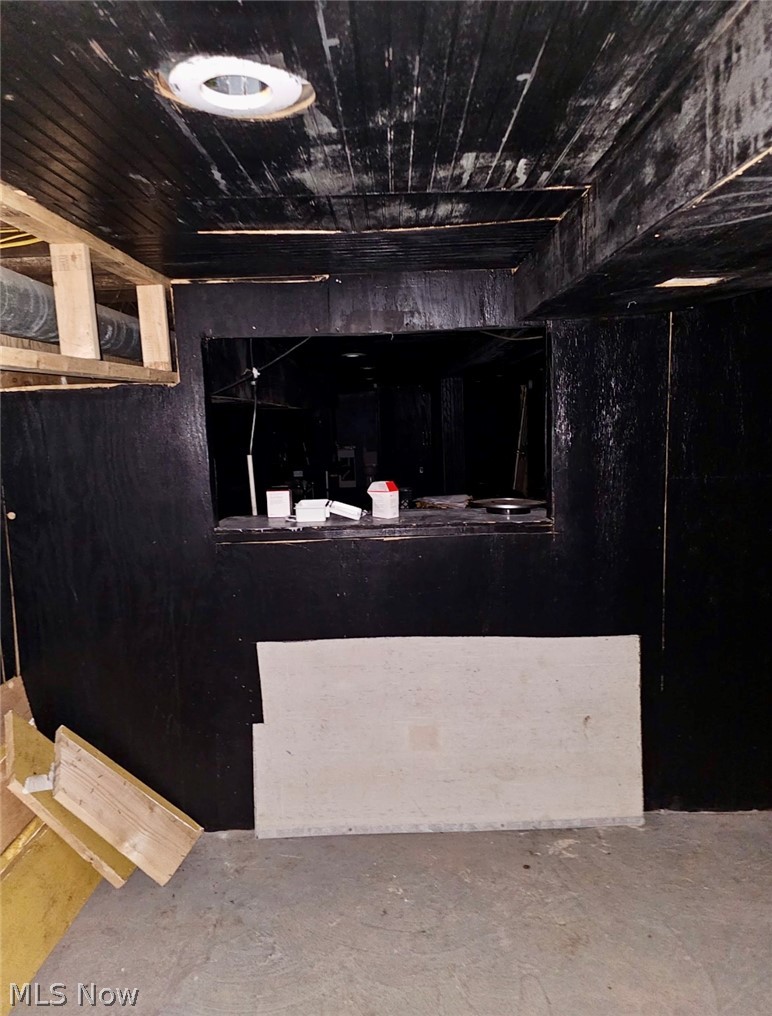 Thornton - Commercial Sale