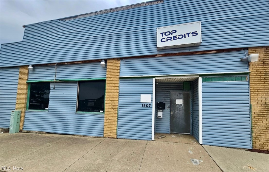 Thornton - Commercial Sale