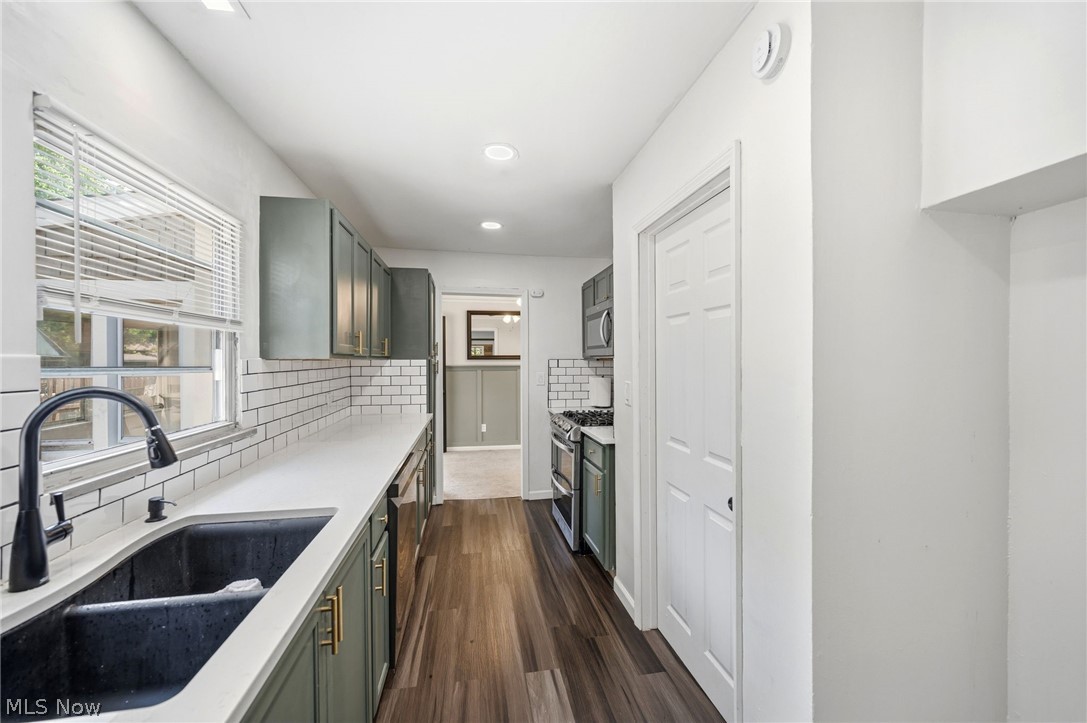 Ely Tr - Residential