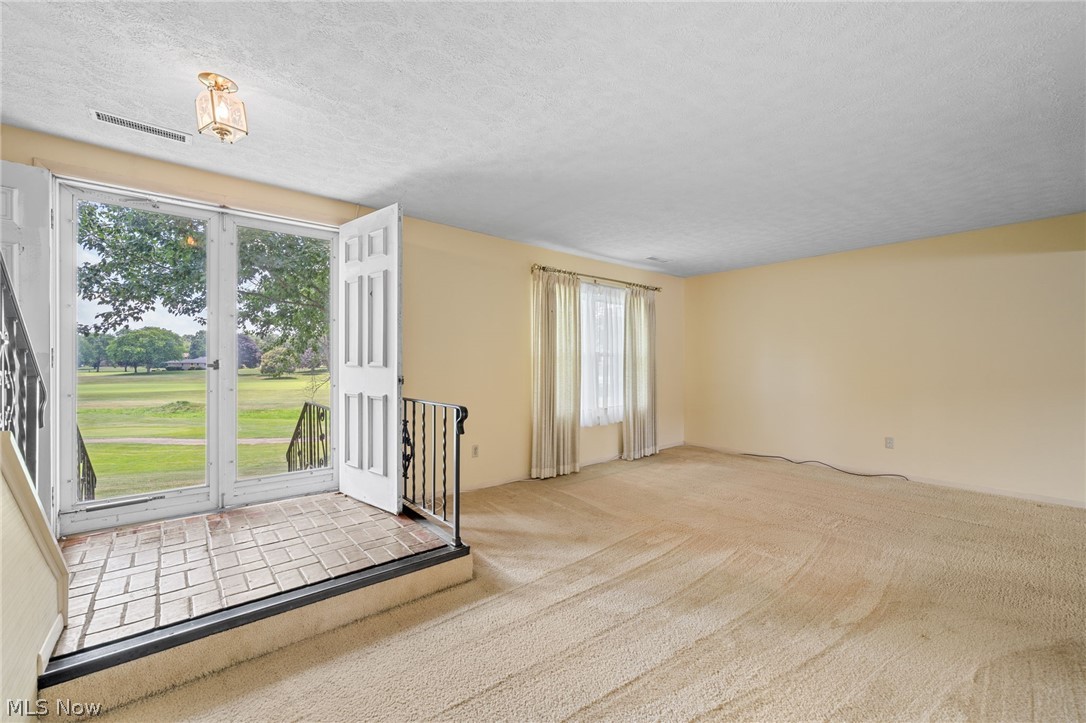 Country Club Twnhs North Condo - Residential