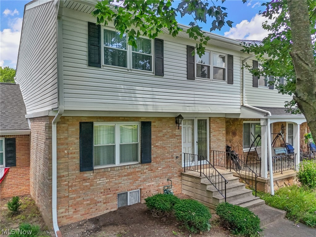 Country Club Twnhs North Condo - Residential