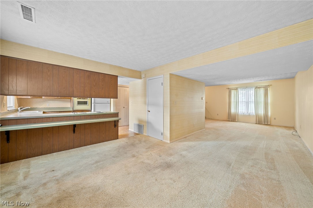 Country Club Twnhs North Condo - Residential