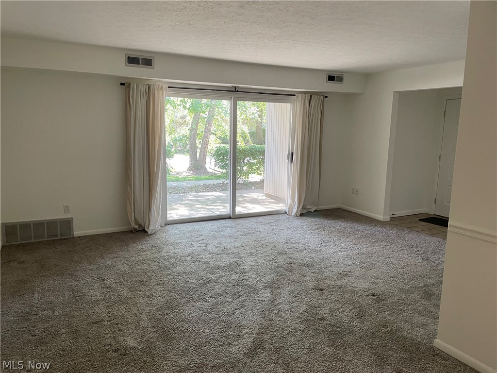 HICKPRY RIDGE - Residential