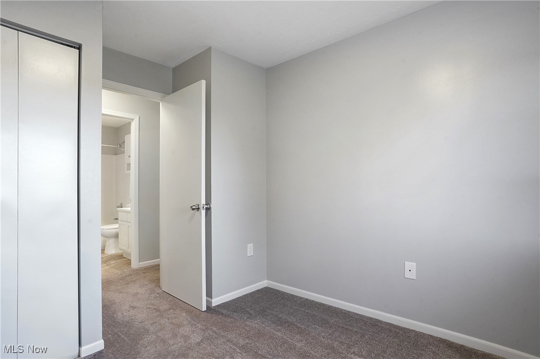 Brookledge Commons Condos - Residential