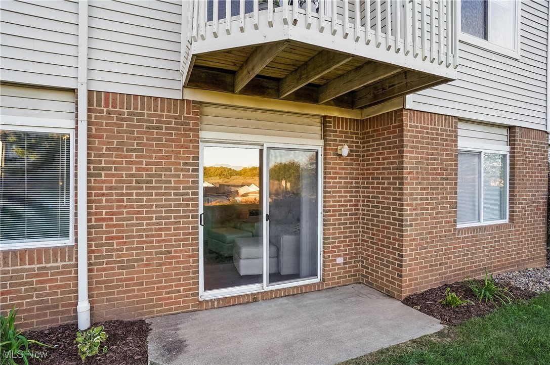 Brookledge Commons Condos - Residential