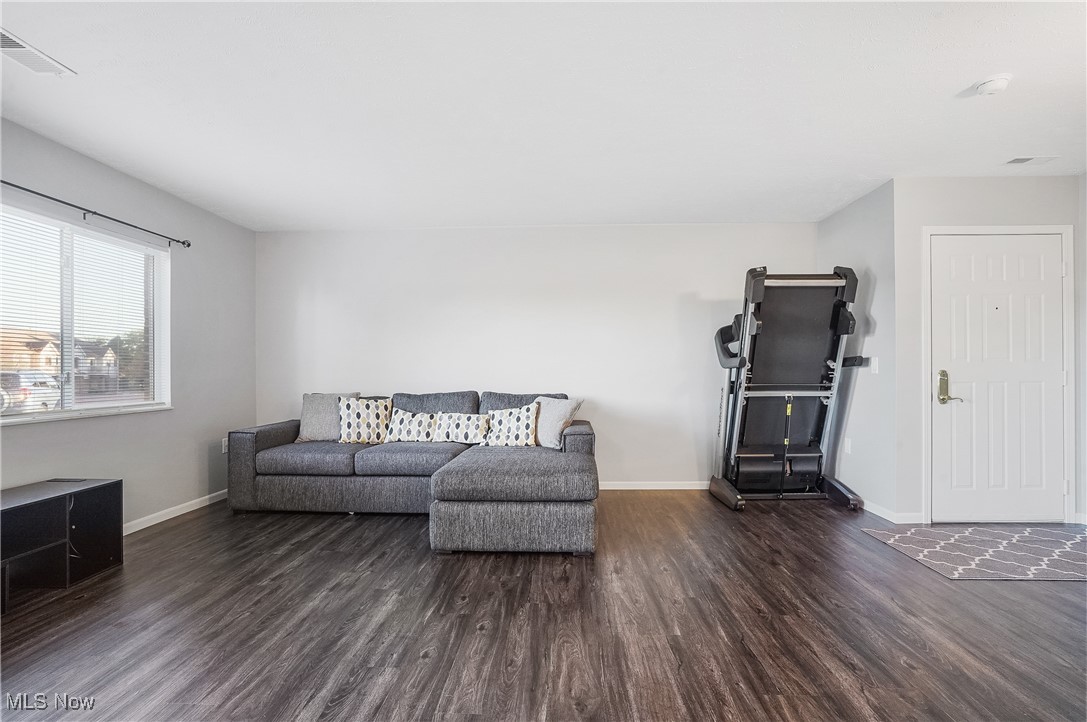 Brookledge Commons Condos - Residential