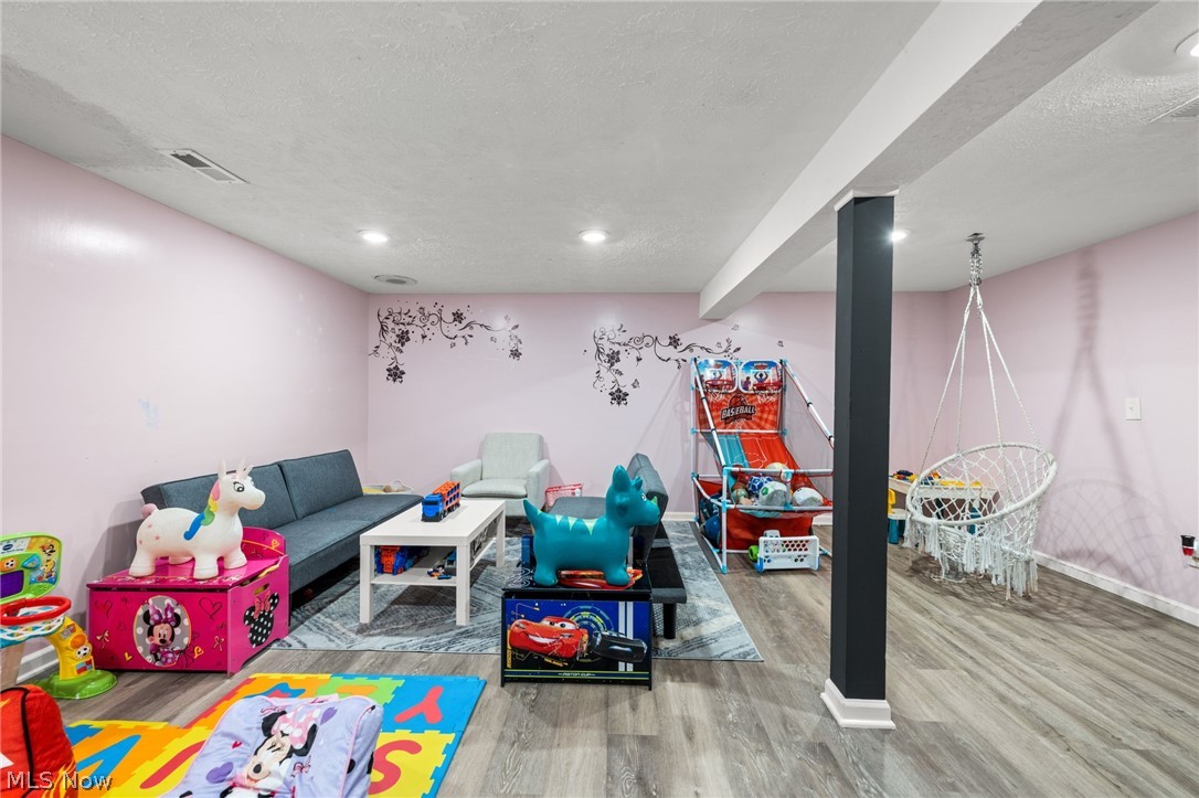 Chestnut Commons Condo - Residential